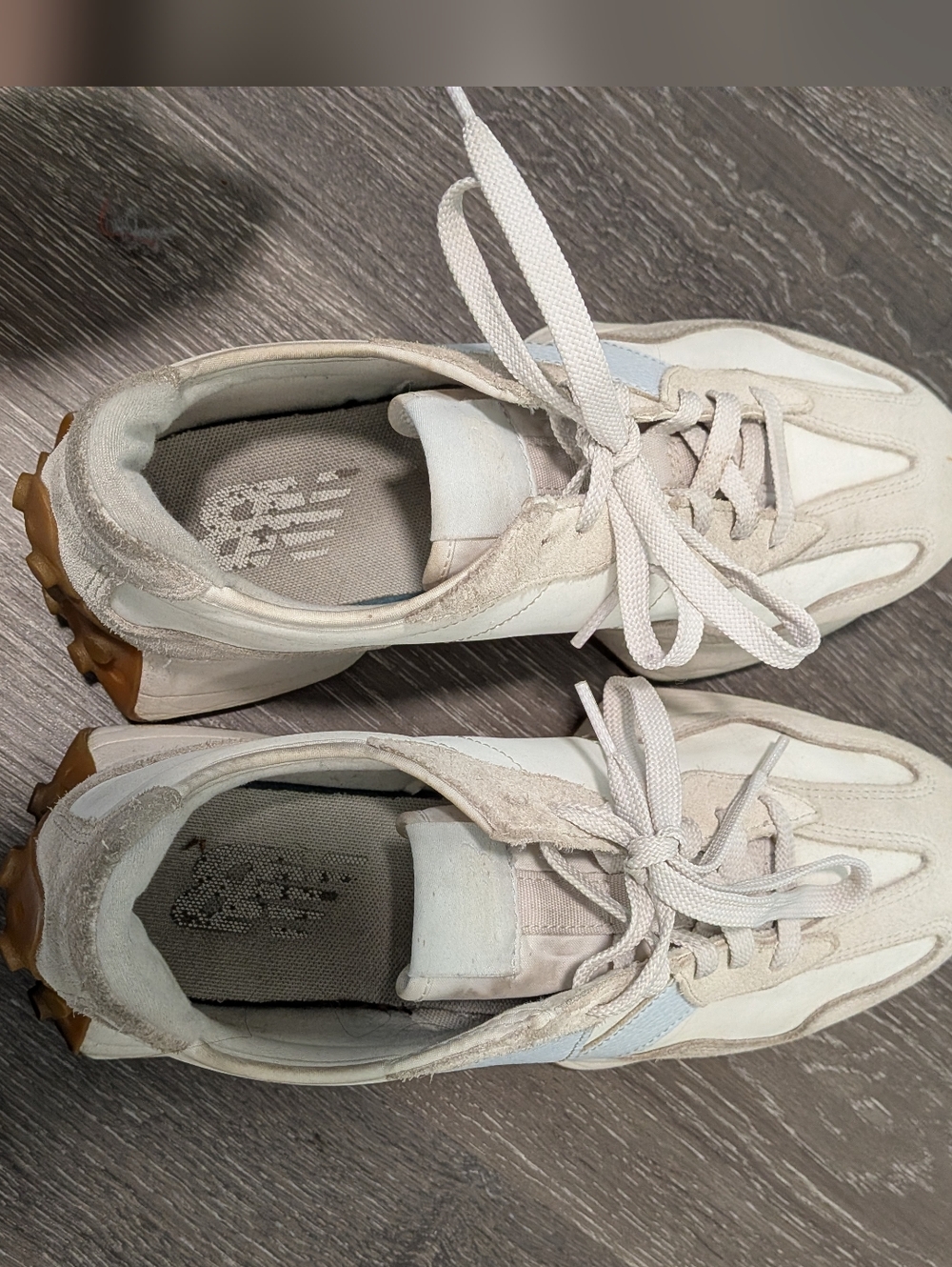 New Balance 327 Sneakers - Picture 5 of 6